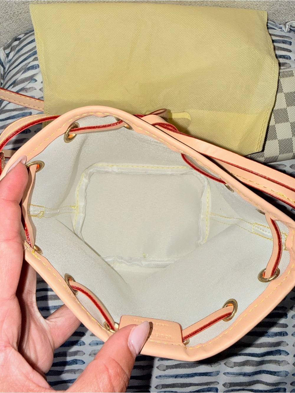 Cream Check Drawstring Bucket Bag with Matching Wallet - Picture 2 of 4